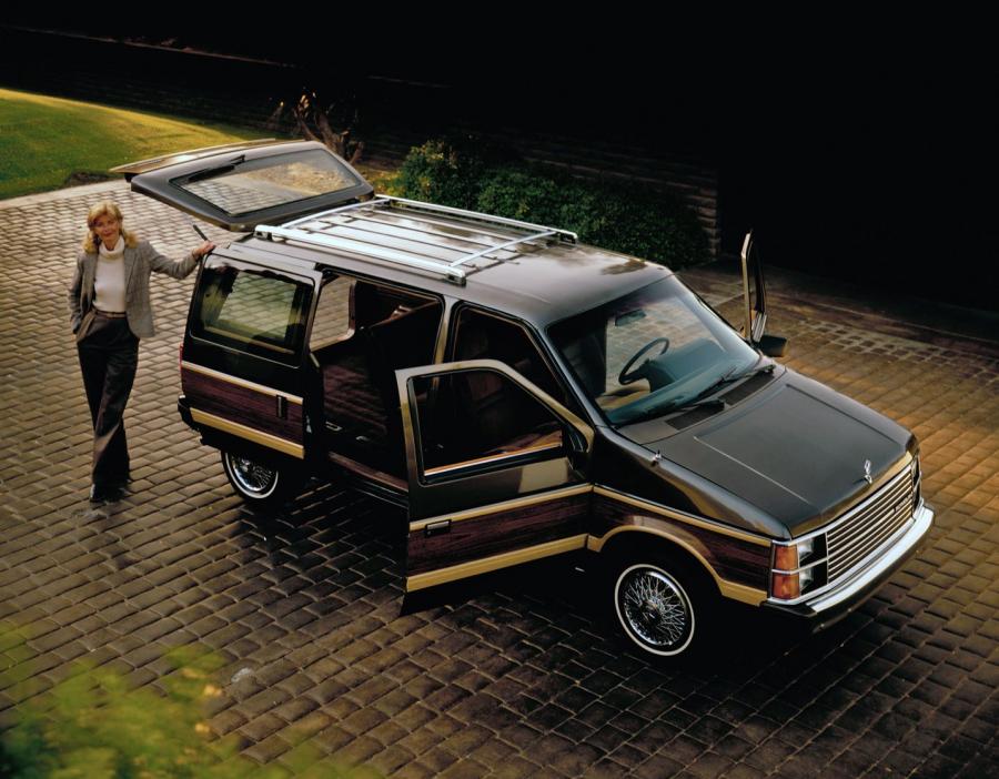  Plymouth Voyager 1984 года  (фото 5 из 21)
